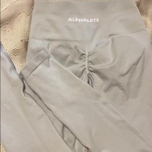 ⛔️ SOLD ⛔️ DO NOT BUY ⛔️ Alphalete Amplifies